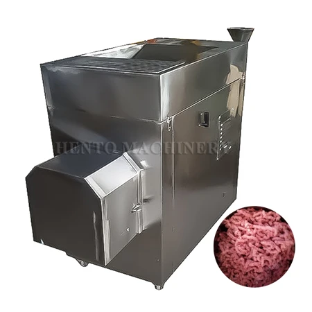Месо са машином за млевење костију